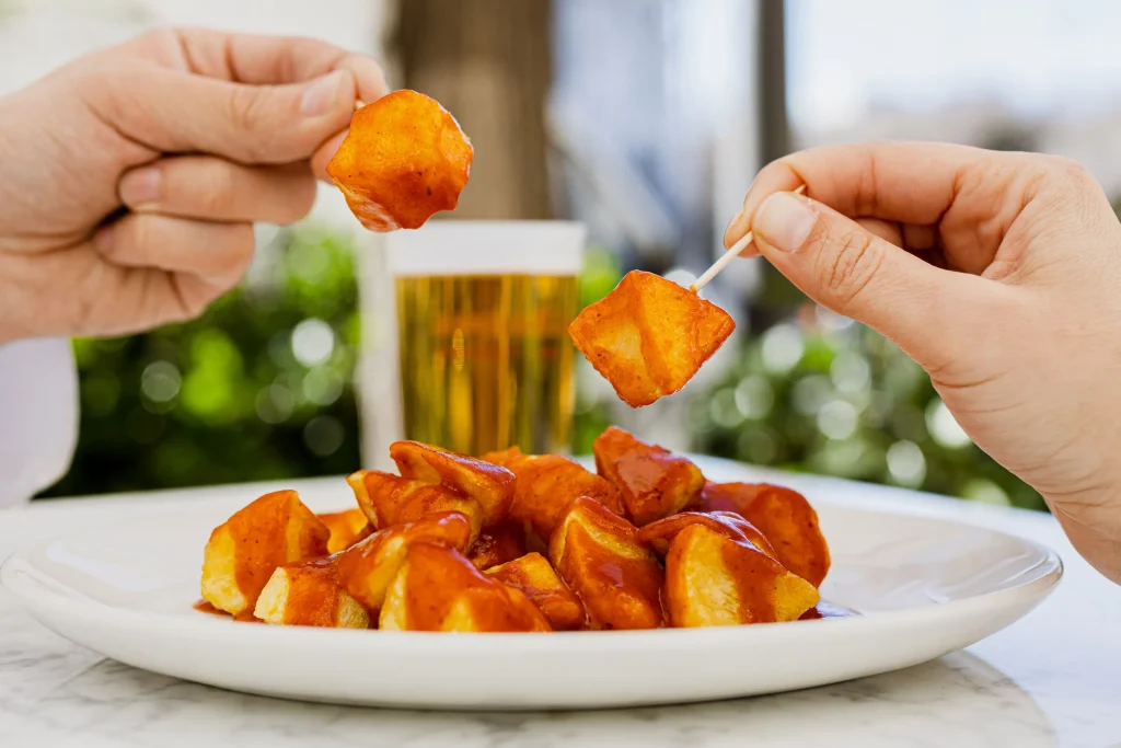 Patatas bravas del restaurante Bareto en Madrid