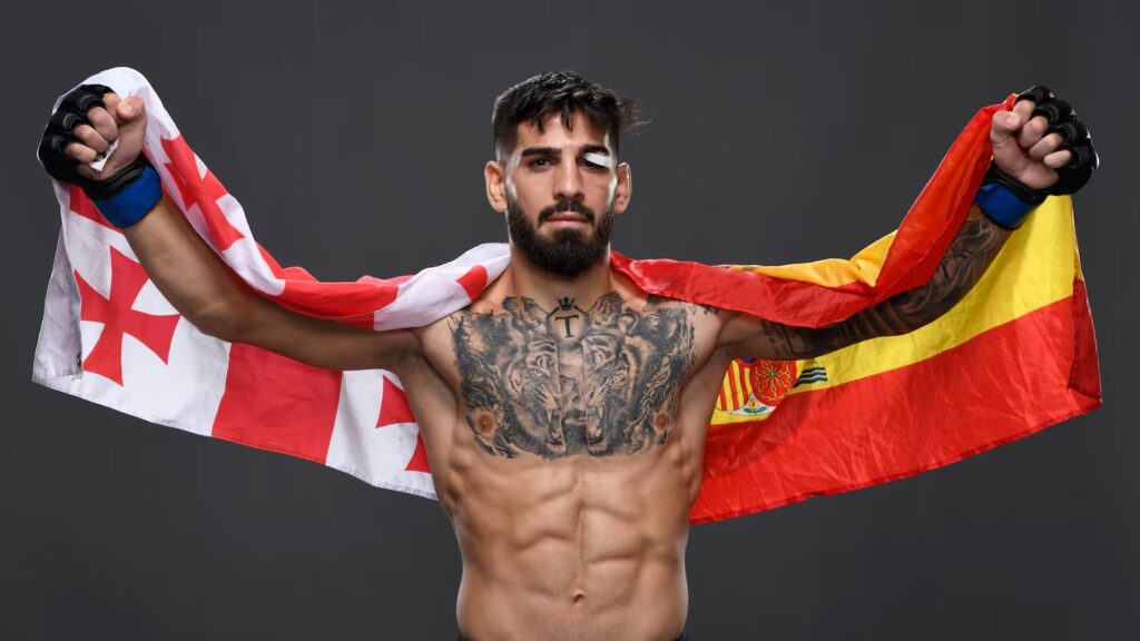 Ilia Topuria invicto