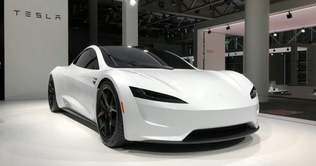 Nueve años de promesas y el Roadster de Tesla sigue vendiendo expectativa